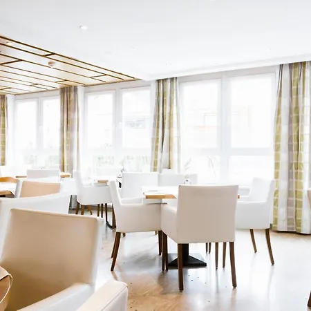 Kapeller Hotell 3*
