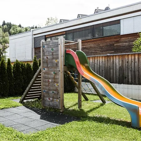 Hotell Kapeller 3*