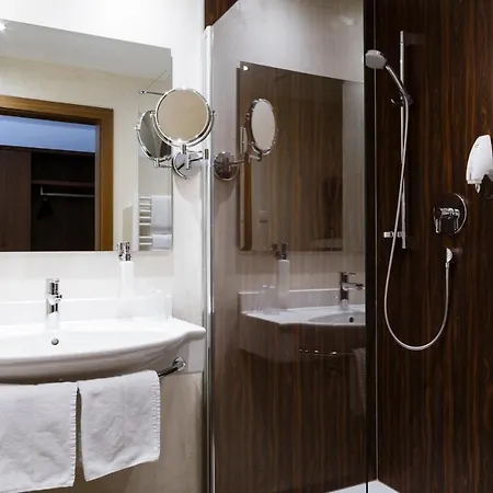 Kapeller Hotell 3*